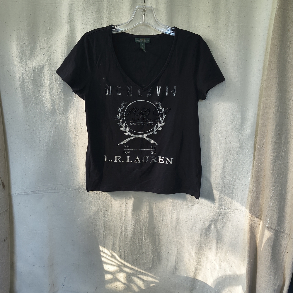 Women's Medium Black V Neck Ralph Lauren Fitted Graphic Tee